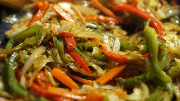 Receta casera pasta con verduras y soja